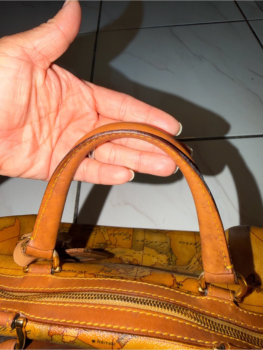 Alviero Martini 1ª Classe Geo Classic Large Boston Bag - Picture 9 of 16